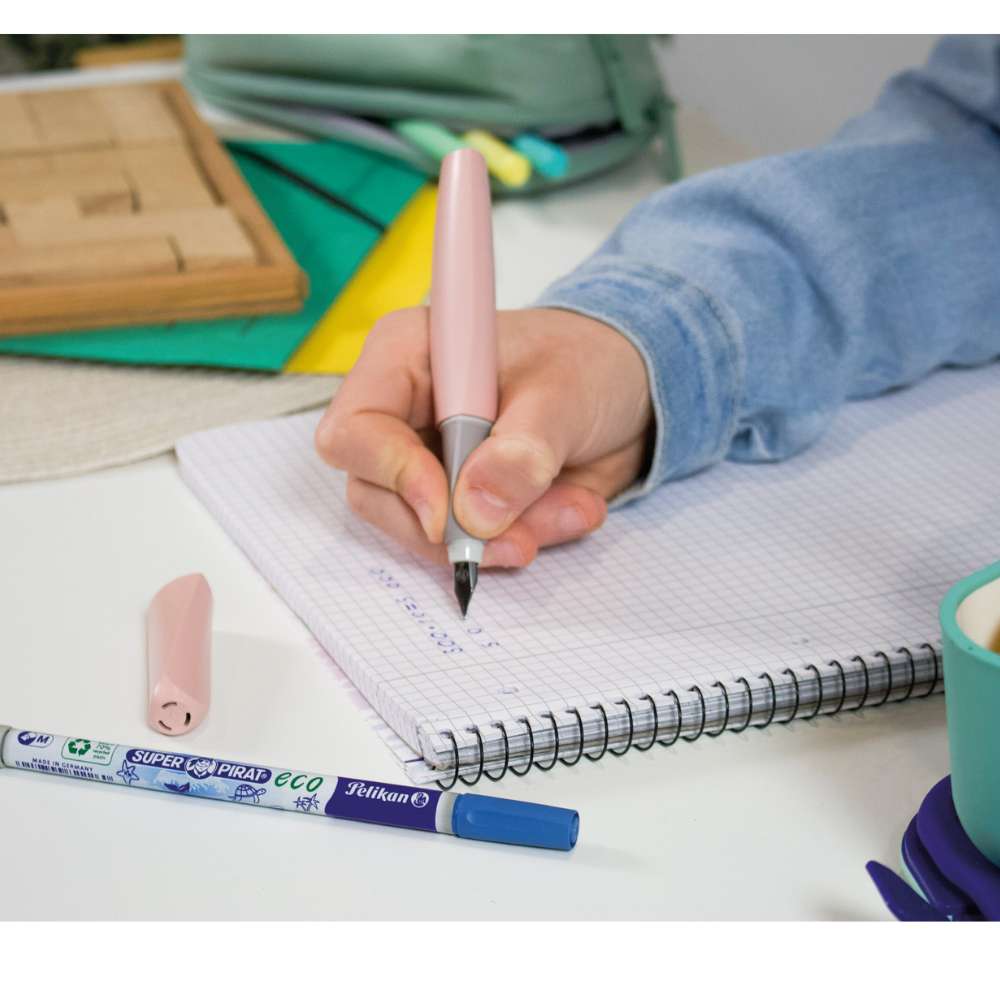 Füller Twist eco Pelikan, M-Mine, verschiedene Farben