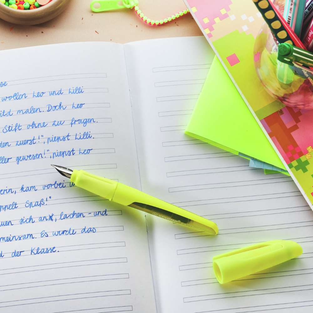 Füller für Grundschüler Stabilo EASYbuddy, Neongelb M