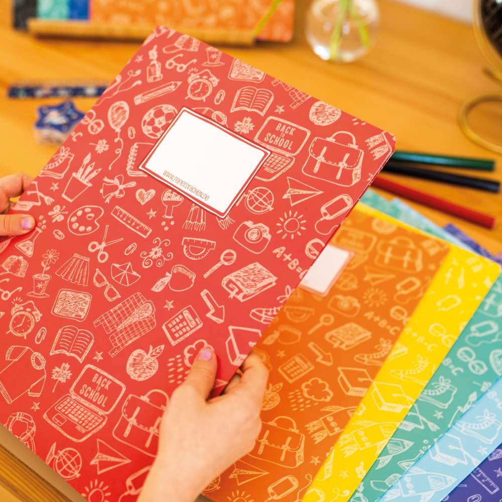 8er Set Karton Hefteinbände A4, Motiv Scribble