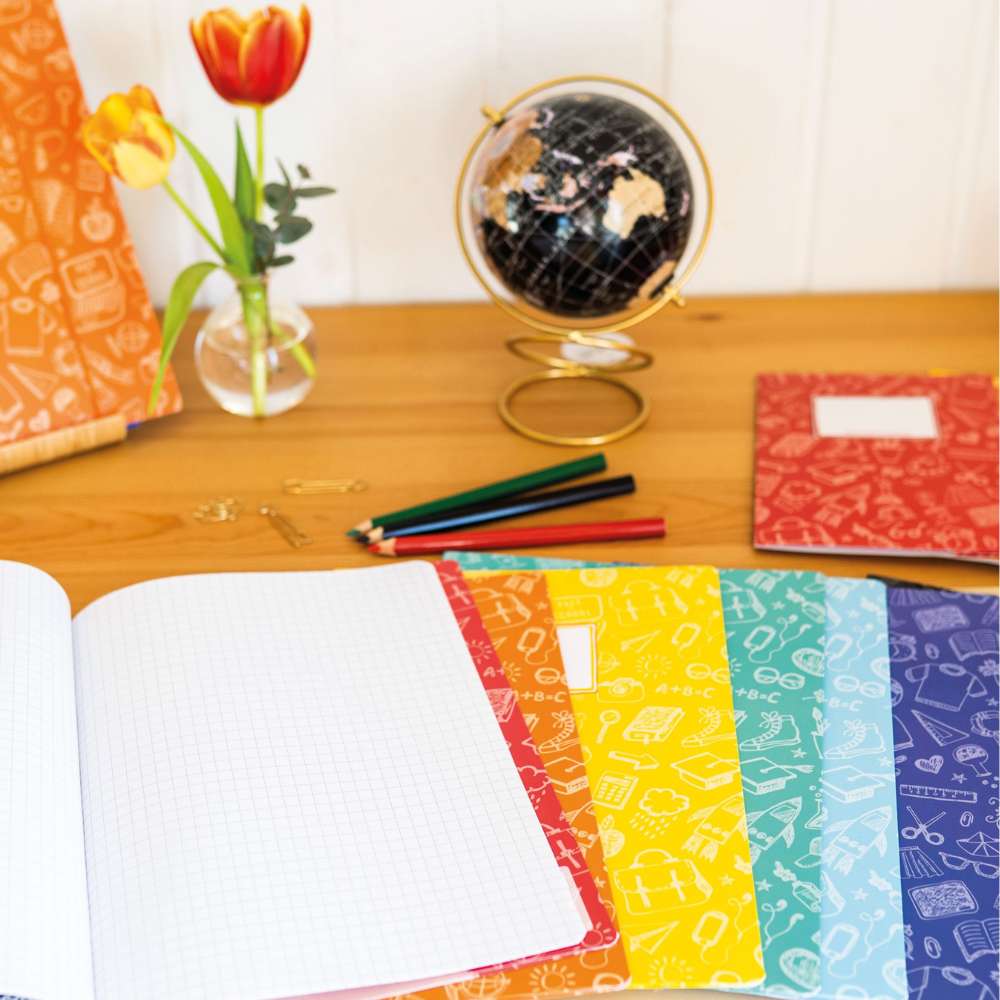 8er Set Karton Hefteinbände A4, Motiv Scribble